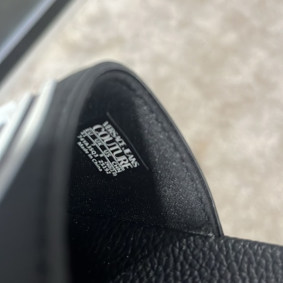 Versace jeans  slides sandals flip flops size 8 - Picture 4 of 4